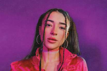 La cantante saltó de la plataforma YouTube a los escenarios.