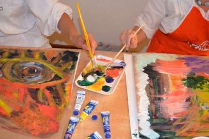 Los beneficiarios de la fundación plasman sus sentimientos en dibujos.