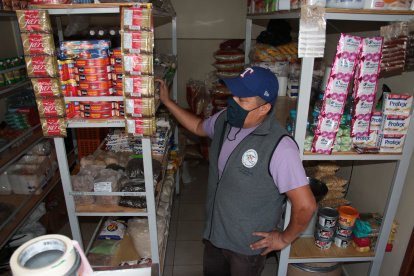 Los víveres se adquieren a través de convenios con la empresa privada y el Banco de Alimentos.