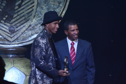 Darío Aimar (i) ha recibido algunos reconocimientos durante su carrera.