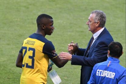 Alfaro confía en Caicedo y lo ha convertido en su hombre de confianza en el mediocampo.