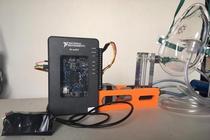 Fotografía de un dispositivo de oxigeno, mostrado en Ciudad de México.