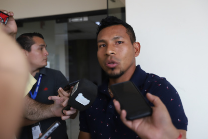 Ángel Gracia sonó como una posibilidad para reforzar a Emelec, pero no jugará en el cuadro azul.