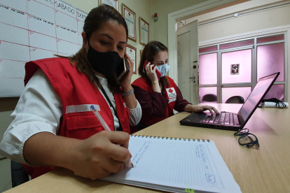 La Cruz Roja cuenta con el servicio de asistencia telefónica en Psicología.