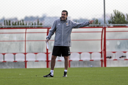 Experiencia. Renato Paiva viene de dirigir al Benfica B en Europa.