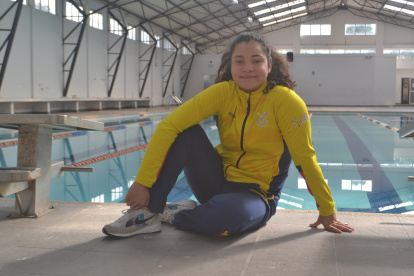 La nadadora María Daniela Contreras quiere dejan en alto el nombre del país.