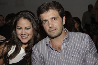 Dennise con su esposo Alexandre en el show de Manzanero en el Centro de Convenciones en 2011.