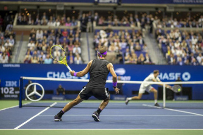 El tenis lucha por mantenerse vigente en medio de la pandemia.