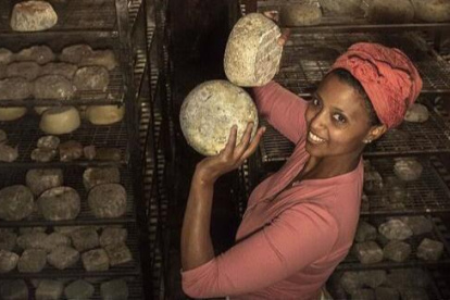 Mujer símbolo de la integración fue asesinada en su finca.