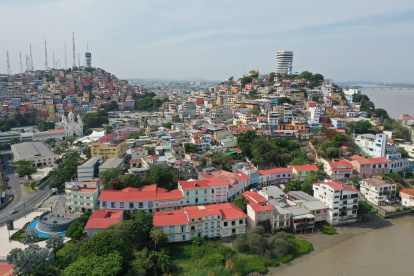 Guayaquil. La noria, Las Peñas, el cerro y Puerto Santa Ana, los malecones, miradores, restaurantes, plazas comerciales, son parte de los espacios más visitados por locales y turistas.
