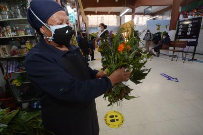El área regenerada de San Francisco cuenta con espacios para que se realicen limpias y se haga la venta de plantas medicinales y lociones.