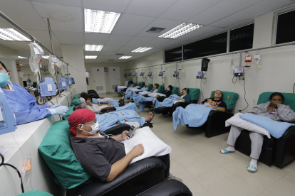 Atención. Los pacientes de cáncer atendidos en el hospital Solca.