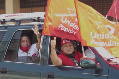 Campaña. Militantes de Unidad Popular participaron de una caravana durante el fin de semana en Guayaquil.