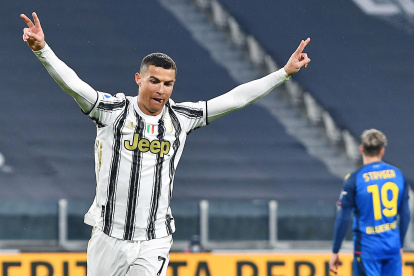 El portugués Cristiano Ronaldo es uno de los elegidos en el equipo ideal de 2020 por parte de L"Équipe.