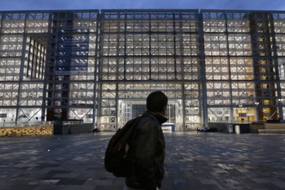 Plataforma Gubernamental, que alberga las oficinas del Ministerio de Economía y Finanzas, en Quito.
