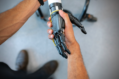 La compañía presentó una patente para desarrollar una inteligencia artificial capaz de crear análogos virtuales.