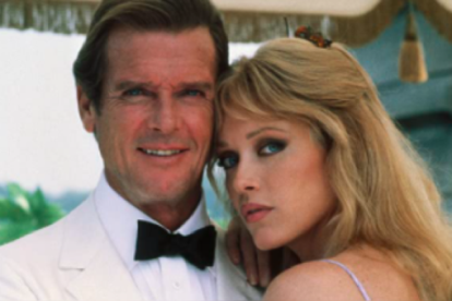 Tanya Roberts, la recordada chica Bond, falleció este martes.