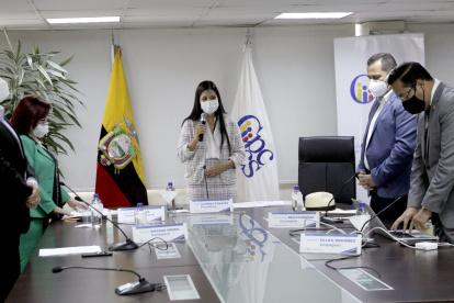 Referencial. Hernán Ulloa (d) se suma al pedido de Bravo para saber qué pasó con las consultas por el vocal del CJ.