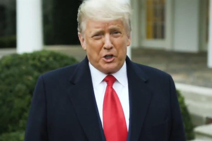 Trump, en un video grabado dirigido a sus seguidores.