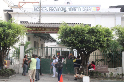 El hombre fue a Quevedo, pero como no hubo camas lo trasladaron al hospital Martín Icaza de Babahoyo.