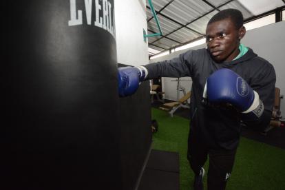 Abel Mina tiene claro que los golpes con la derecha serán claves en su objetivo de derrotar al venezolano Johan González, en la velada que se desarrollará en Panamá y que será transmitida por Directv.