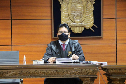 Vinculación. En la Corte Nacional se realizó la audiencia de vinculación de dos sospechosos del caso de concusión que investiga a Karina Arteaga.