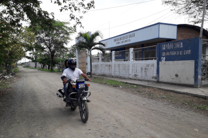 Los Quemados. La edificación del subcentro médico, en el cantón de Daule, que hace 10 años no atiende.