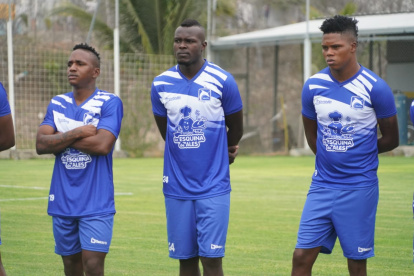 José Hernández, Renny Simisterra y Bryan de Jesús, tres los nuevos rostros que mostró Delfín en su primer día de trabajo.