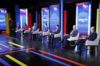 Candidatos. El segundo día del debate presidencial en el Teatro de la Casa de la Cultura