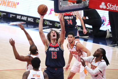 Incluso con las medidas de seguridad adoptadas, la pandemia afecta al mejor baloncesto del mundo.