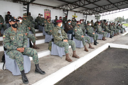 Asistencia. El viernes 8 de enero cerca de medio centenar de militares acudió a la Brigada Patria de Latacunga para la reconstrucción del 30S.