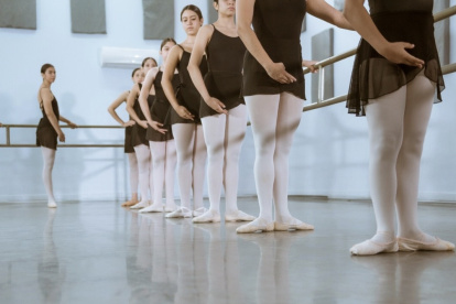 El ballet puede ser enseñado desde los tres años.