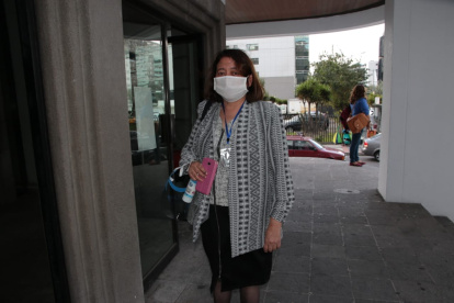 Diligencia. Gina Gómez de la Torre abogada del expresidente del Consejo de participación Ciudadana, Christian Cruz.