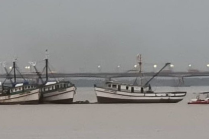 Cuatro embarcaciones quedaron a la deriva en el río Guayas, el jueves 14 de enero pasado de las 18:30.