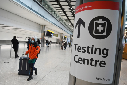 El Reino Unido inició el programa de inmunización de la población el pasado 8 de diciembre y confía en vacunar a los grupos más vulnerables -unos 15 millones de personas- para el 15 de febrero.