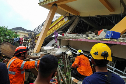 Una foto distribuida por la Agencia Nacional de Búsqueda y Rescate de Indonesia (BASARNAS).