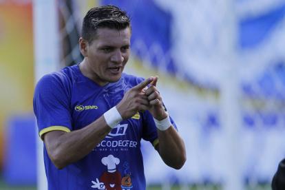 Carlos Garcés fue un permanente dolor de cabeza para Barcelona, ahora estará en esa orilla.