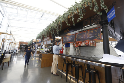 Espacio. Al menos seis restaurantes abrirán sus puertas en Mercado del Río.