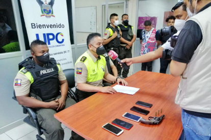 El coronel Richard Fernando Vaca explica el operativo que se realizó tras las denuncias de una pareja víctima de secuestro express.