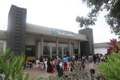 Los bienes de Banecuador deben contar con un seguro completo.