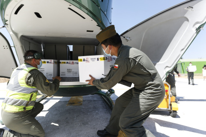 Pfizer envío vacunas a Chile a inicios de año, Ecuador es el segundo país de América del Sur que las recibe.