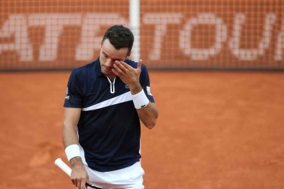 El tenista español es uno de los 72 tenistas en cuarentena obligatoria por sospechoso de coronavirus.