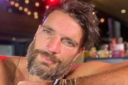 Julián recibe asistencia médica en su casa gracias al productor Juan Osorio.