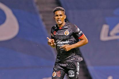 El delantero tricolor estuvo efectivo en el lanzamiento desde los 12 pasos