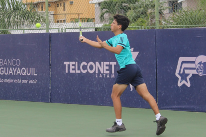 Clasificatorio. Alrededor de 30 tenistas disputaron el fin de semana el Selectivo.