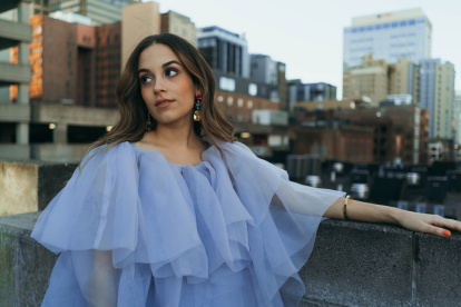 No le fue fácil conseguir su sueño de cantar, pero el esfuerzo finalmente dio sus frutos.