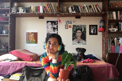 Doménica Concha lanzó su primer poemario el año pasado.