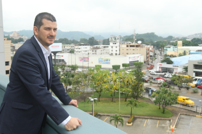 González suma 25 años de trayectoria empresarial.