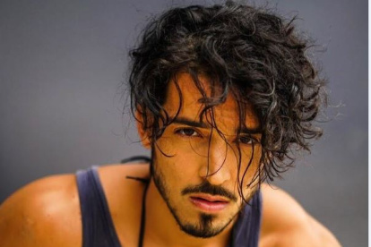 La pasión por la actuación le impide quebrarse ante la incertidumbre laboral propia de ese oficio.