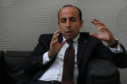 Es socio fundador M. Bodero & Asociados, una firma especializada en inversiones. Es máster en Derecho de la Unión Europea por la Universidad Complutense de Madrid, España.